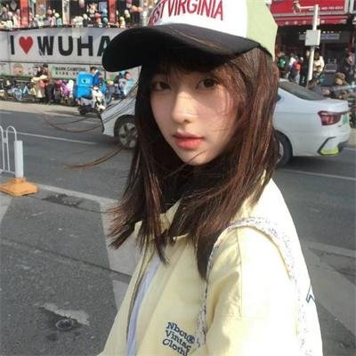 她才是主角